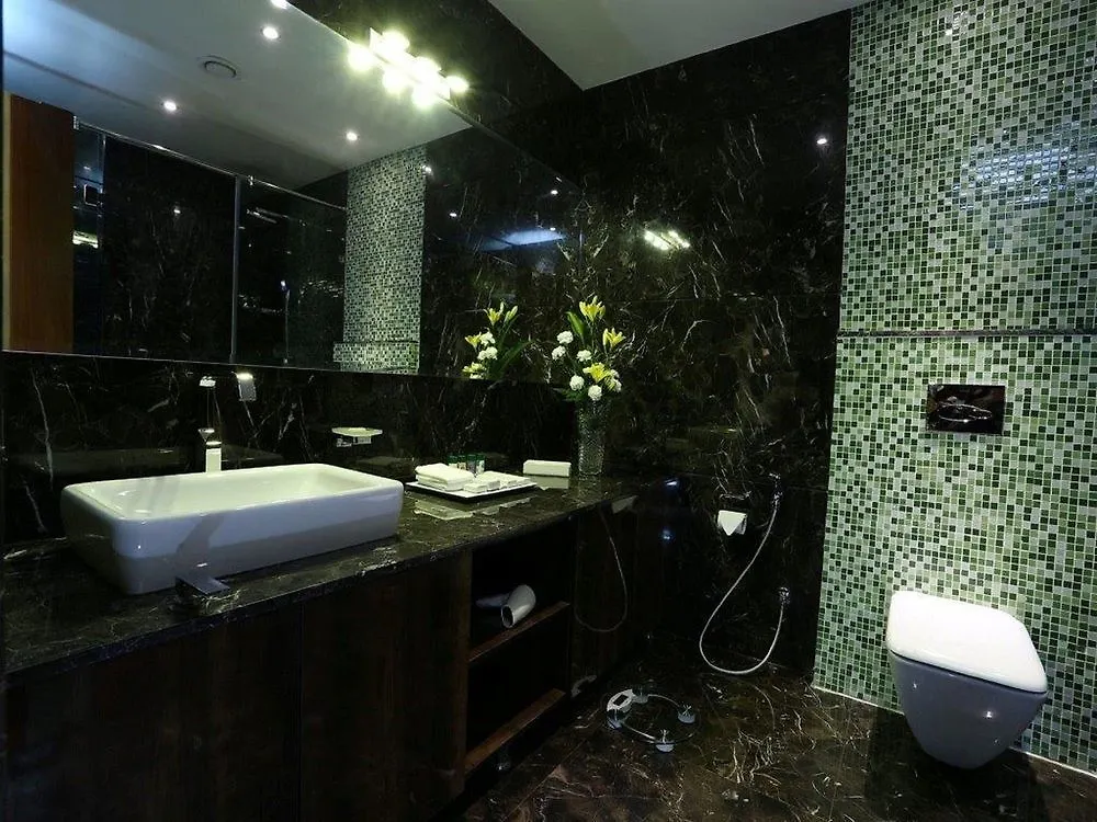 Atrio By Devam Hotel Gurgaon 4*,