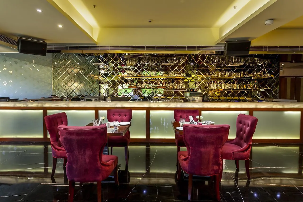 Atrio By Devam Hotel Gurgaon 4*,